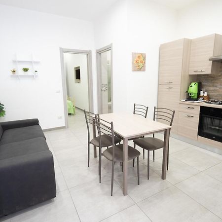 דירות קטאניה Casa Vacanza Serafino מראה חיצוני תמונה
