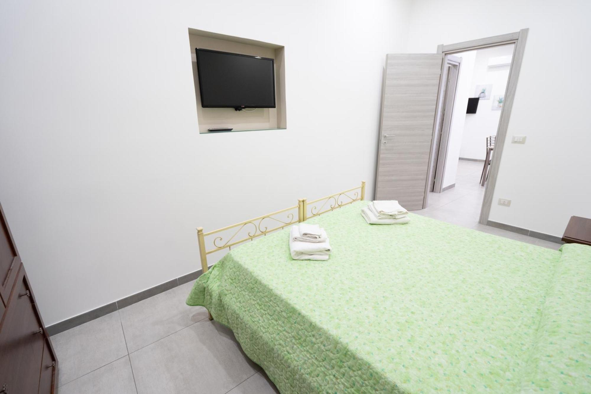 דירות קטאניה Casa Vacanza Serafino מראה חיצוני תמונה